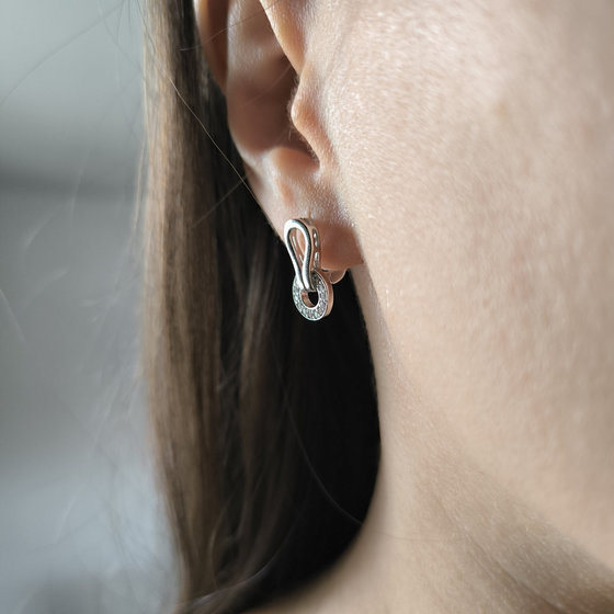 Silver earrings with cubic zirconia