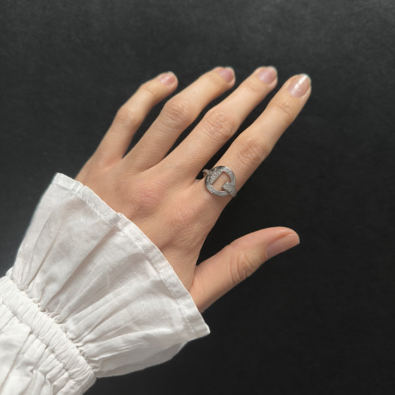 Срібна каблучка з фіанітами 0.26ct