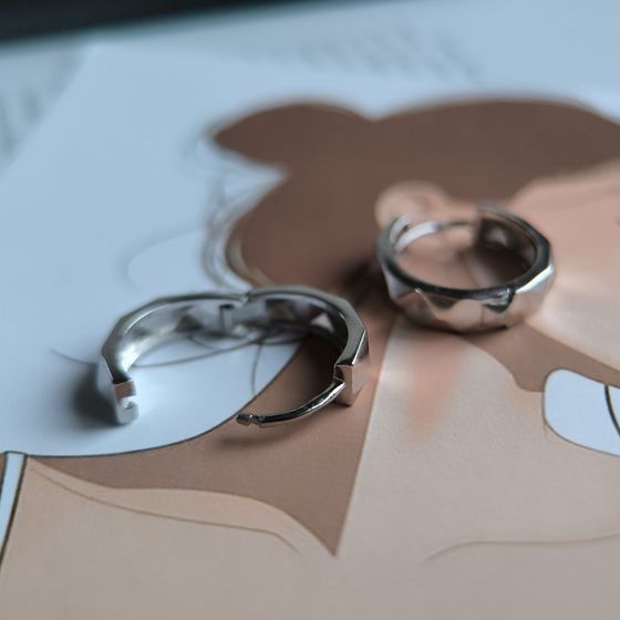 Срібні сережки без каменів