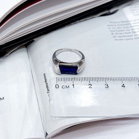 Срібна каблучка із сапфіром 3.392ct