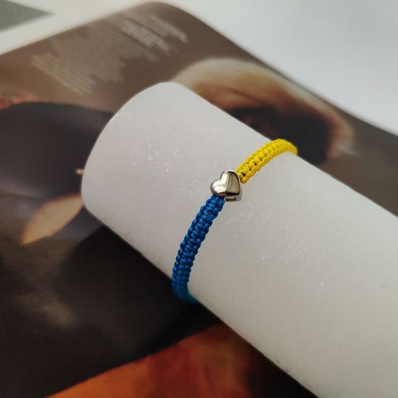Silver bracelet without stones