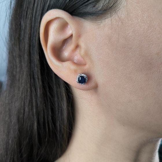 Срібні сережки з сапфіром 1.802ct, фіанітами