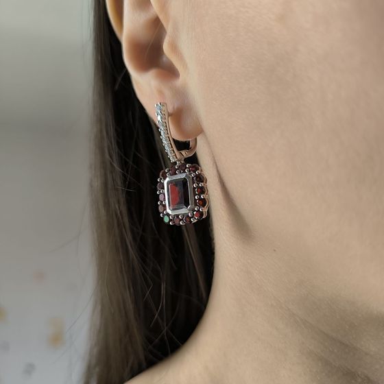 Серебряные серьги с гранатом 10.49ct