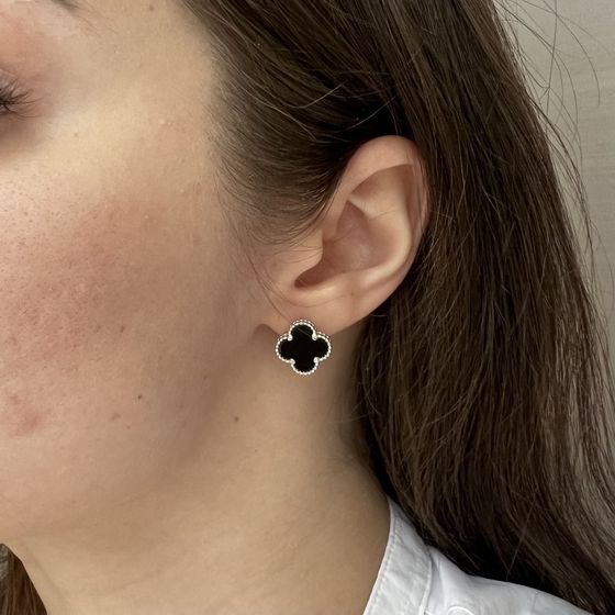 Срібні сережки з оніксом