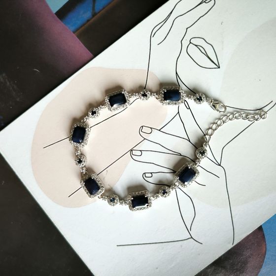 Silver bracelet with sapphire, fianites