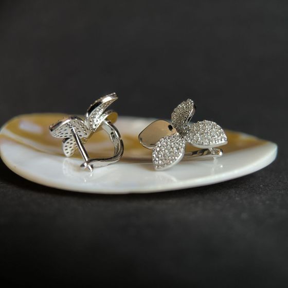 Срібні сережки з фіанітами