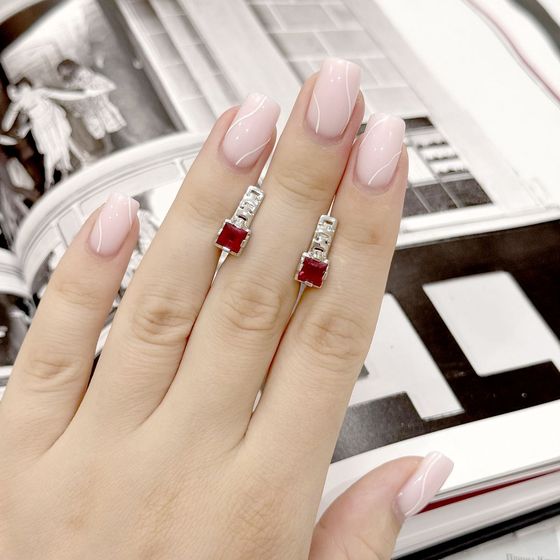 Silver earrings with ruby 1.76ct