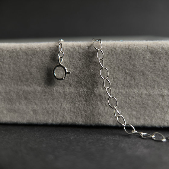 Silver necklace with cubic zirconia