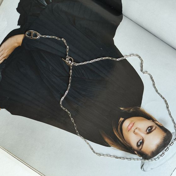 Silver necklace without stones