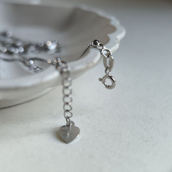 Silver necklace without stones