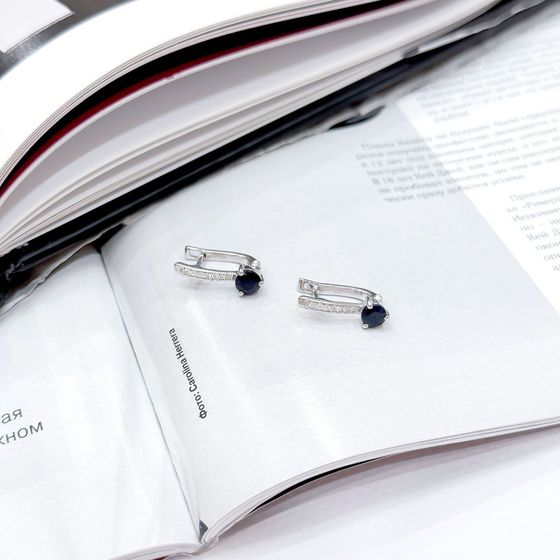 Срібні сережки з сапфіром 1.711ct, фіанітами