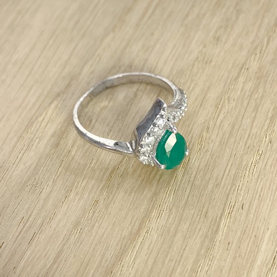 Серебряное кольцо с агатом