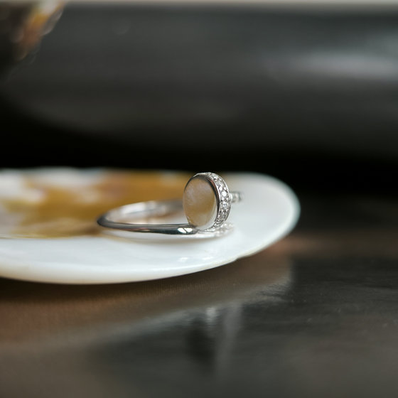 Срібна каблучка з фіанітами 0.12ct