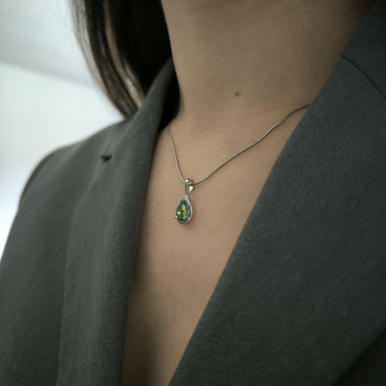 Серебряная подвеска с мистик топазом 0.736ct