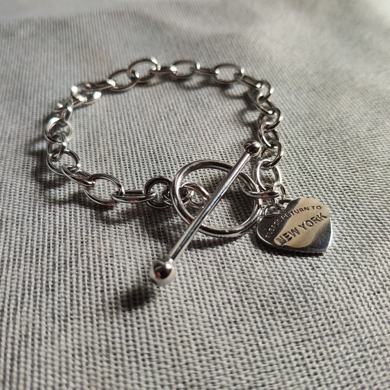 Золотий браслет без каменів