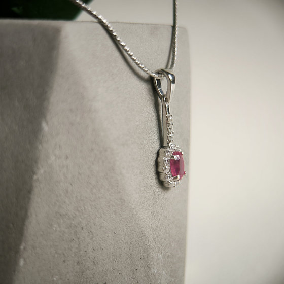 Серебряная подвеска с рубином 1.113ct, фианитами