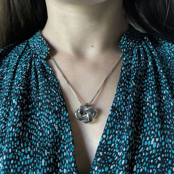 Silver necklace without stones