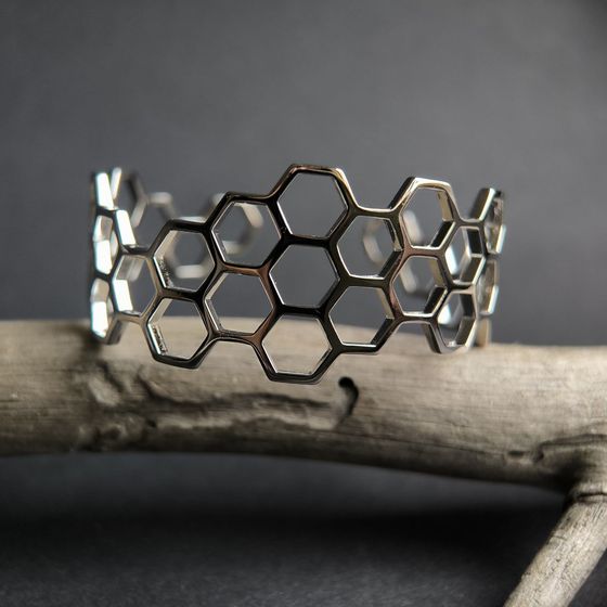 Silver bracelet without stones