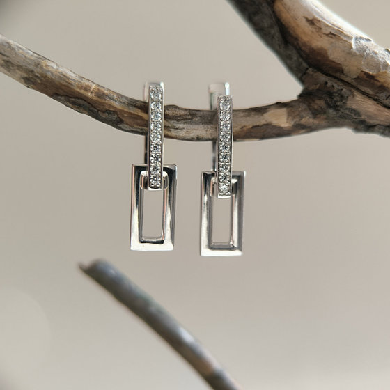 Silver earrings with cubic zirconia