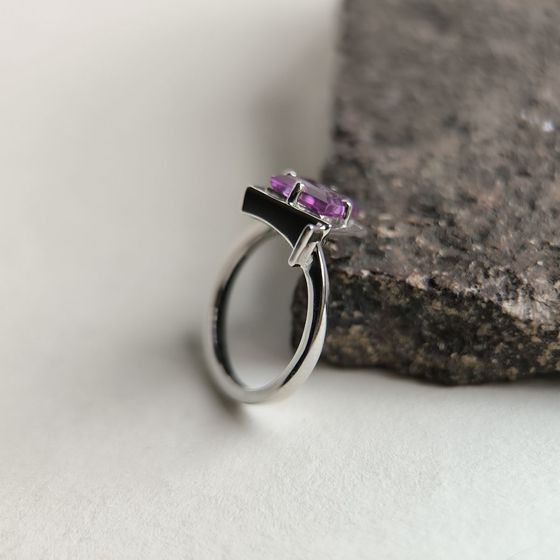 Срібна каблучка з олександритом 2.25ct