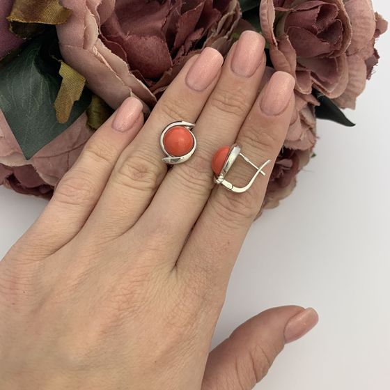 Серебряные серьги с кораллом