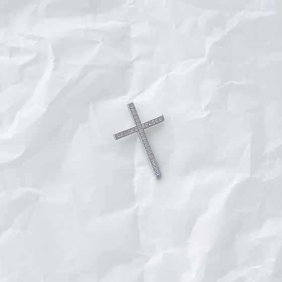 Срібний хрестик з фіанітами