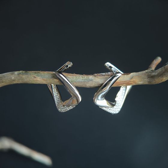 Срібні сережки з фіанітами