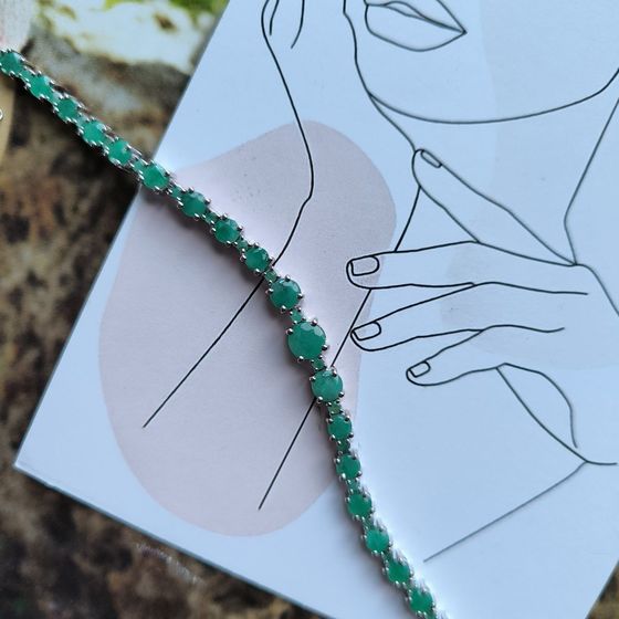 Срібний браслет із смарагдом 7,303 карата