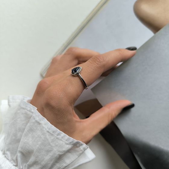 Срібна каблучка із сапфіром nano 0.588ct