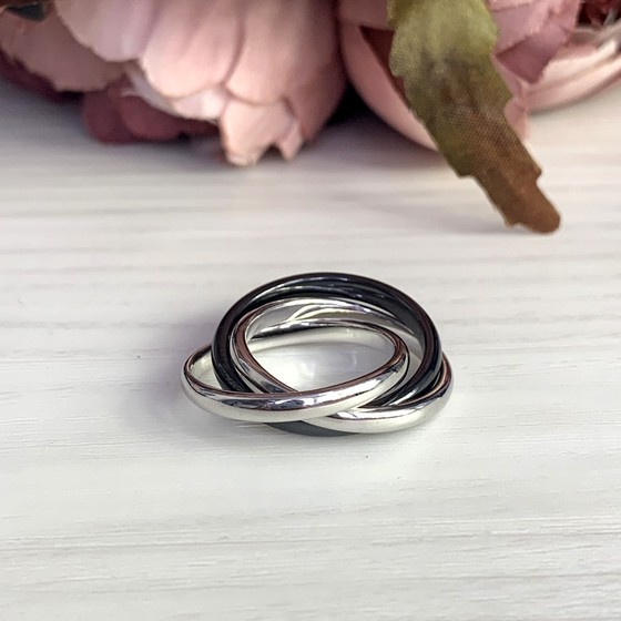 Silver ring with ceramics