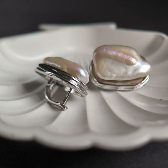 Срібні сережки з перлами бароковими, фіанітами