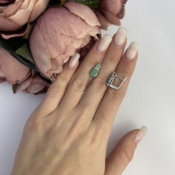 Срібні сережки зі смарагдом 2.921ct