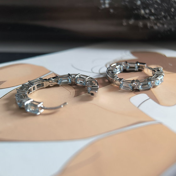 Срібні сережки з топазом, фіанітами