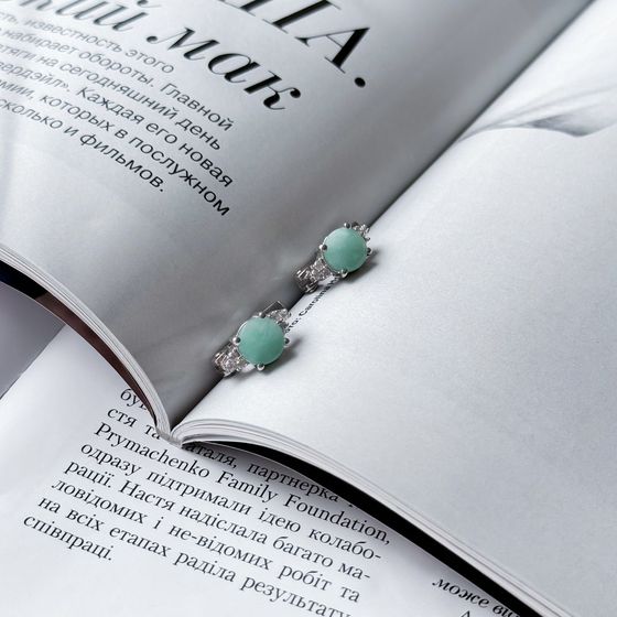 Срібні сережки зі смарагдом 2,788 карата