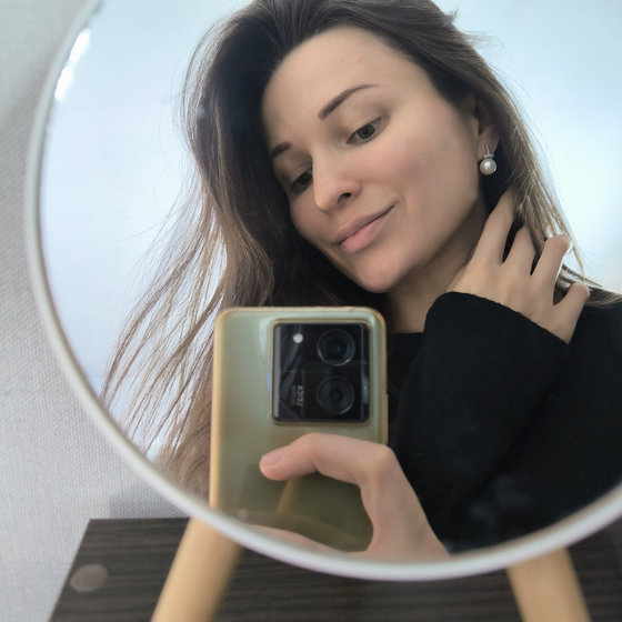 Silver earrings with pearls, pianites