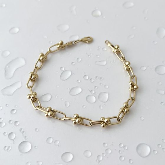 Gold bracelet without stones
