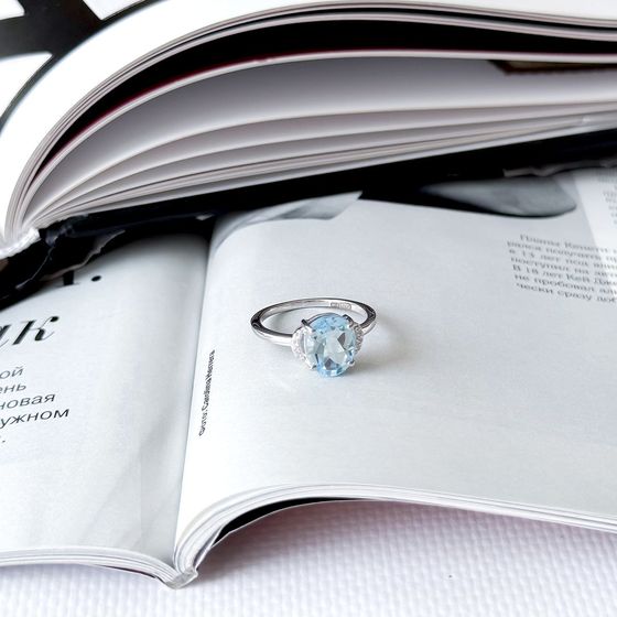 Срібна каблучка з топазом 3.302ct