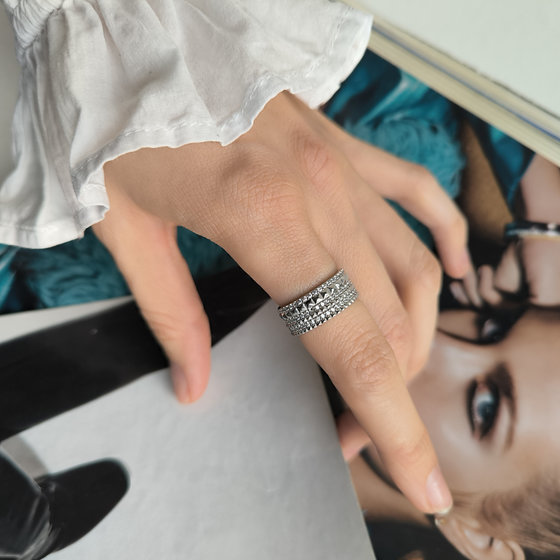 Silver ring with cubic zirconia