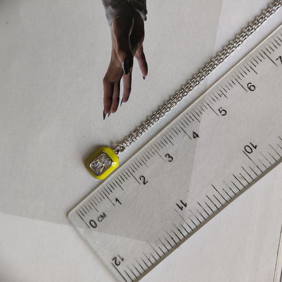 Silver necklace with phianites, semallu