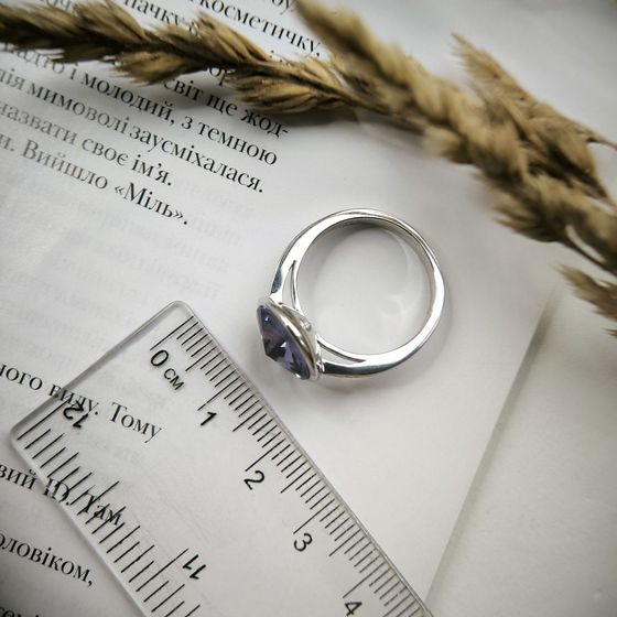 Серебряное кольцо с фианитами