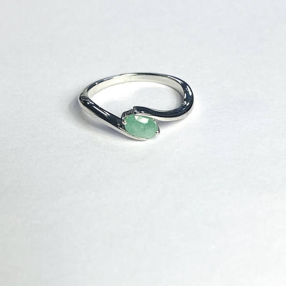 Срібна каблучка зі смарагдом 0.48ct