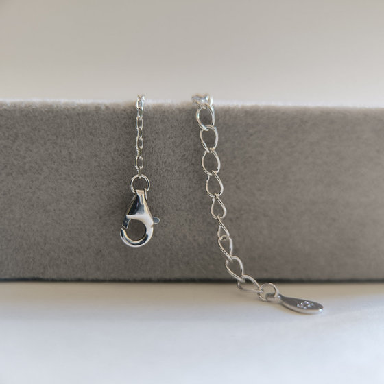 Silver bracelet with cubic zirconia