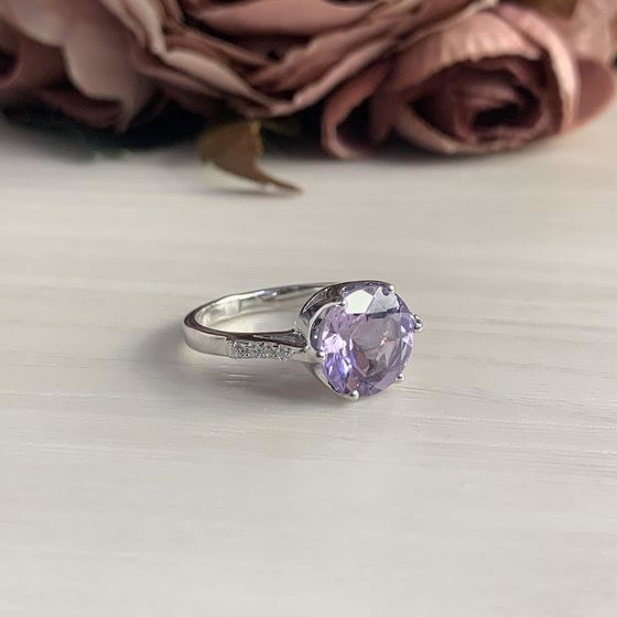 Silver ring with amethyst 3.372ct