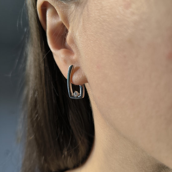 Срібні сережки з фіанітами