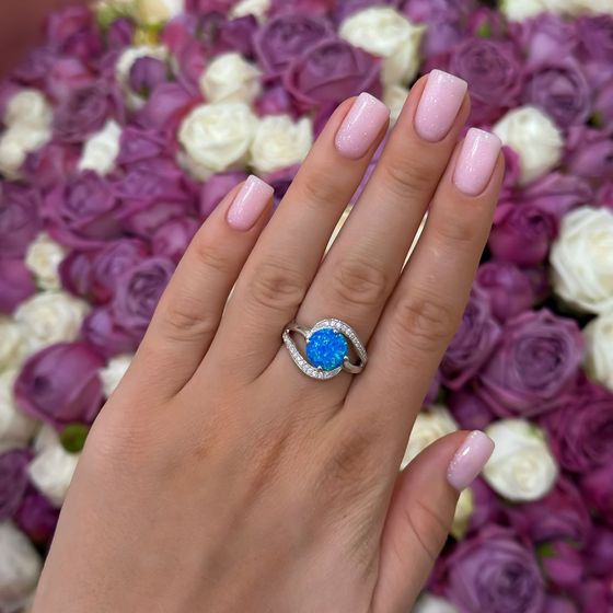 Sterling silver ring with opal 1.94ct, phianites