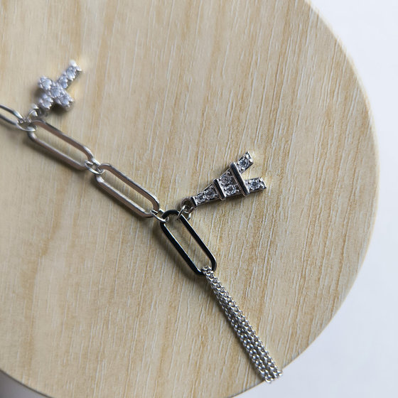 Silver bracelet with cubic zirconia