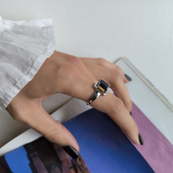 Срібна каблучка із сапфіром nano 1.975ct