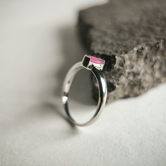 Серебряное кольцо с рубином 0.42ct