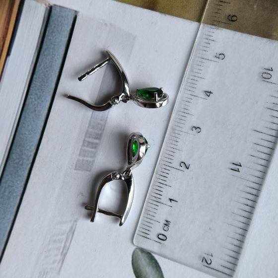 Срібні сережки зі смарагдом nano 1.202ct