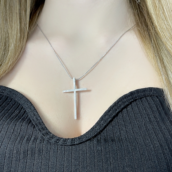 Серебряный крестик с фианитами